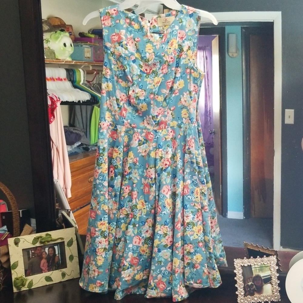 Grace Karin dress, only worn once for 2 hours.